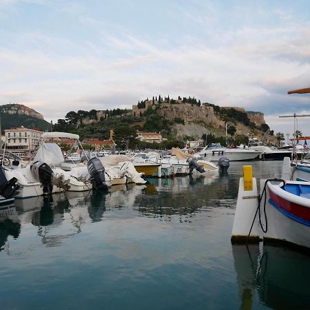 Appartamento Le Biou Cassis Esterno foto